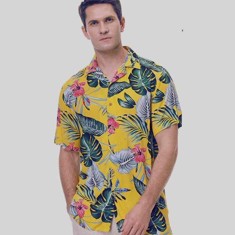 Elegantes Herren Kurzarm-Polohemd für den Sommer. Luftig und bequem mit Knöpfen für Freizeit & Strand.