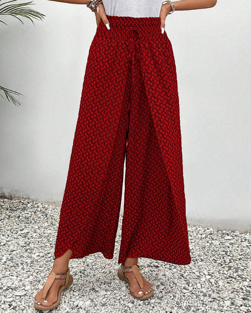 Bequeme rote Damen Hose, weites Bein & hoher Bund, perfekt für stilvolle Herbst-Looks.