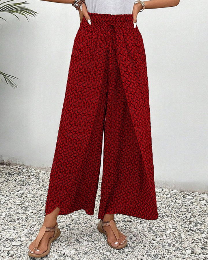 Bequeme rote Damen Hose, weites Bein & hoher Bund, perfekt für stilvolle Herbst-Looks.