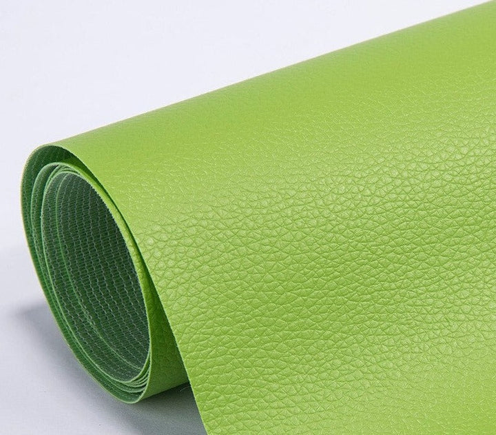 Selbstklebender PU Lederpatch zur professionellen Möbelreparatur & Lederpflege.