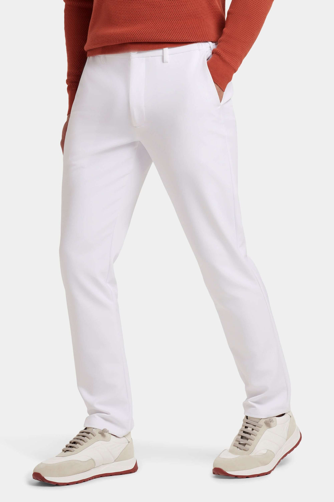 Herren Tech Hose in Dunkelblau, mit moderner Passform und hohem Stretchanteil für Komfort.