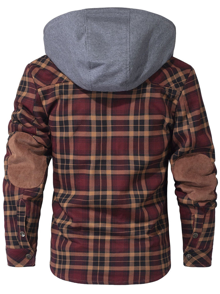 Rückansicht der karierten Herren Kapuzenjacke, robust und warm für kalte Tage.