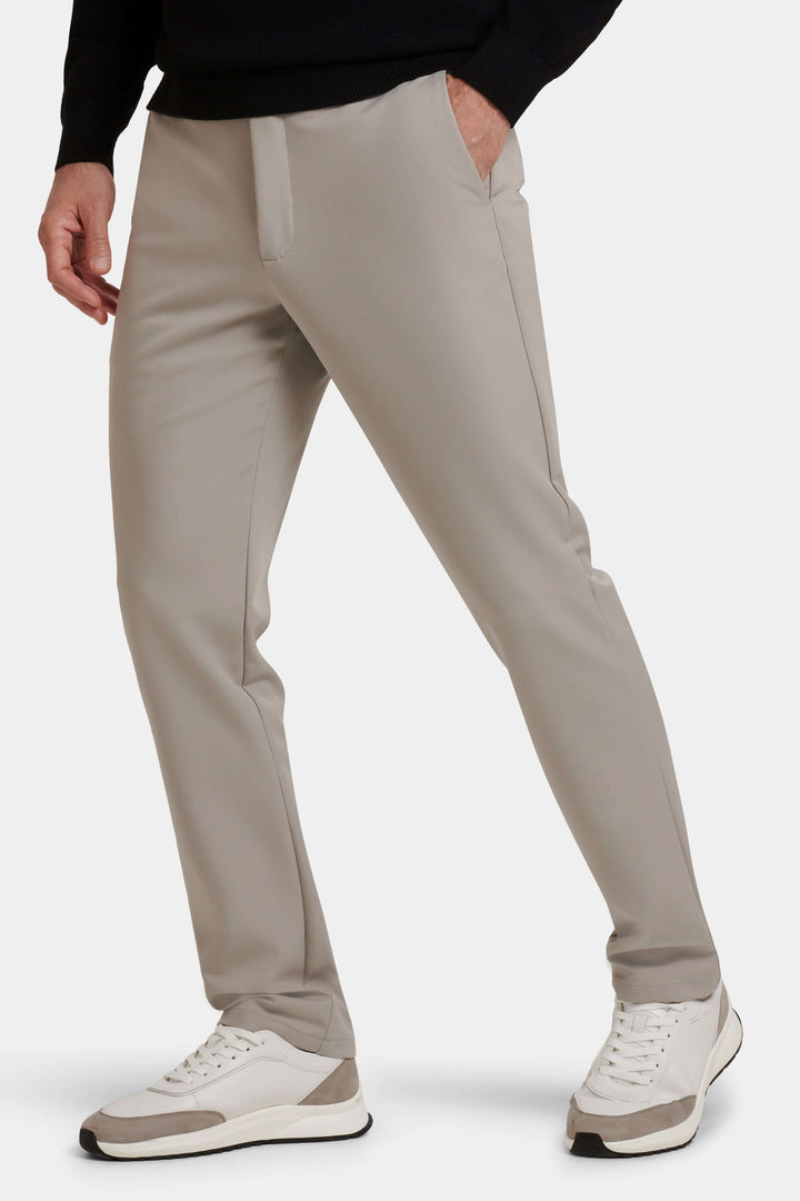 Robuste Herren Tech-Pantalons, ideal als Freizeithose. Langlebig, stretchig & modern.
