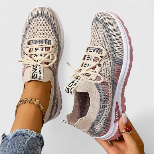 Damen Ergonomie-Schuhe, von oben gesehen, mit Fokus auf das Design für gesunde Fußhaltung & Komfort.