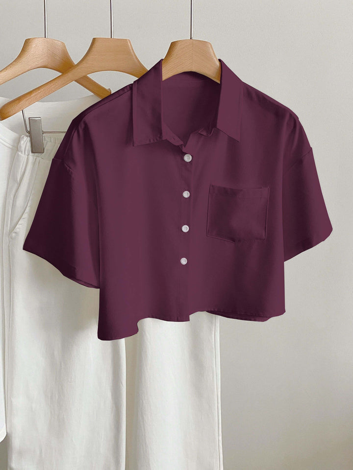 Elegante Damen Kurzarm Bluse, cropped Stil, kombiniert Mode & Komfort.