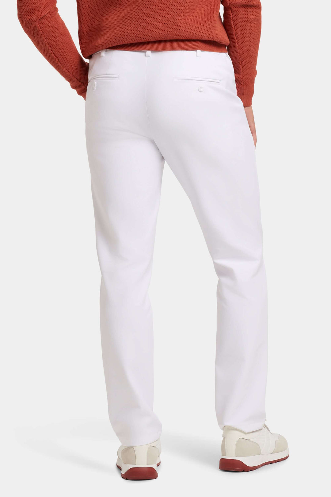 Marineblaue Herren Freizeithose, entspannter Sitz, aber immer elegant mit maximaler Flexibilität.