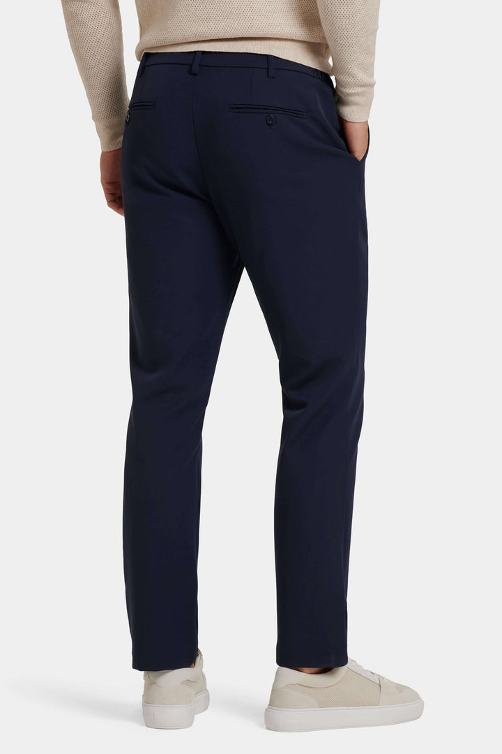 Schicke Herren Business-Hose: Komfortable Tech-Pantalons, ideal für einen eleganten Bürolook.
