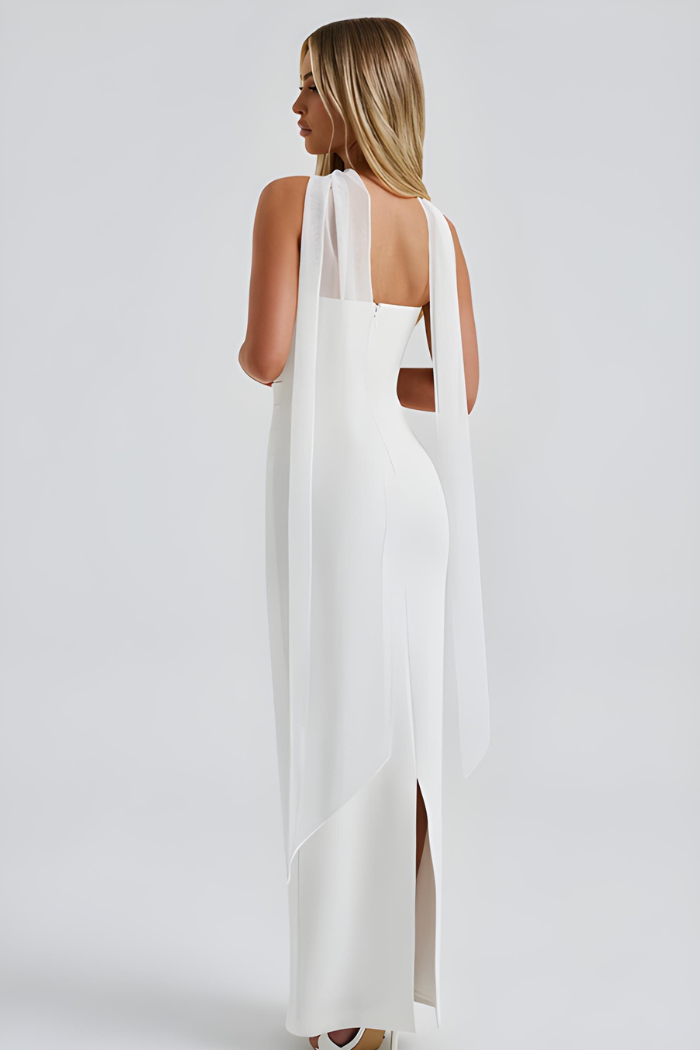 Figurbetontes Trägerloses Maxikleid für Damen, festlich und elegant, ideal als Party- oder Abendkleid.