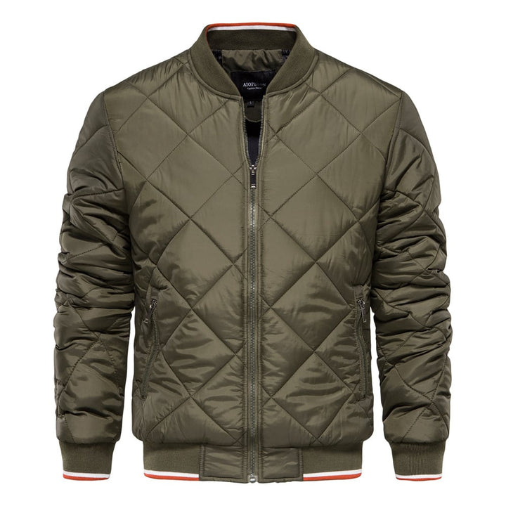 Warme Herren Winter Steppjacke mit Stehkragen. Stilvolle Freizeit- & Outdoorjacke für kühle Tage.
