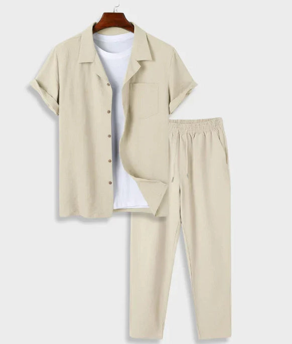 Modernes Herren Hemd- & Shorts-Outfit. Leicht & bequem für Freizeit, Strand & warme Sommertage.