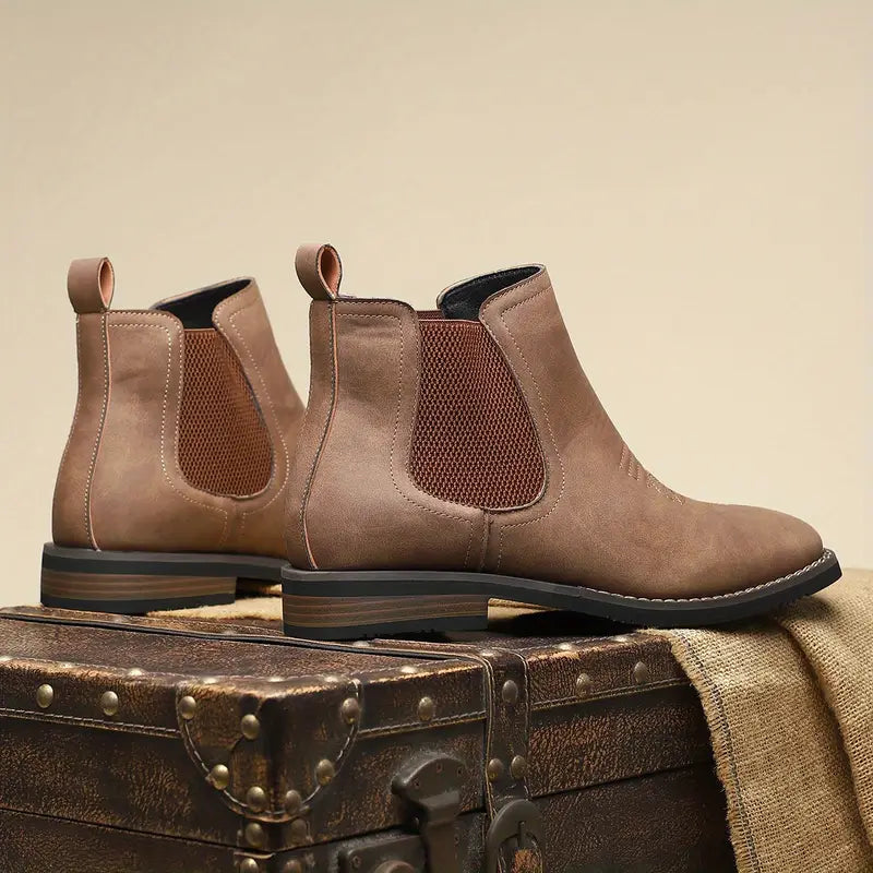 Premium Herren Boots: Chelsea Stiefel aus Glattleder, zeitlos elegant, sehr komfortabel und langlebig.