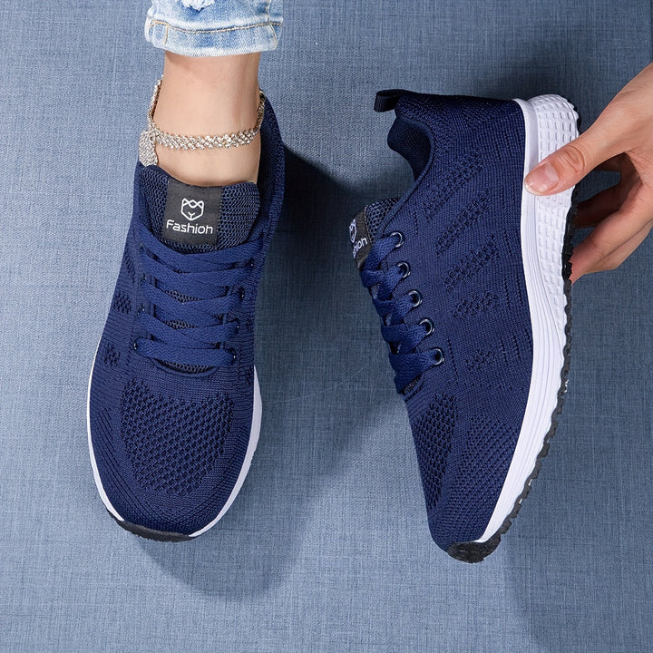 Gepolsterte, flexible Sohle der Damen Strick-Sneaker. Sorgt für Dämpfung und bequemen Halt bei jedem Schritt.