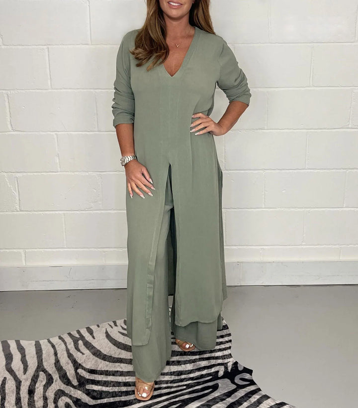 Elegantes Damen Herbst/Frühling Set mit langärmliger Bluse und bequemer Hose, vielseitig für Büro und Freizeit.