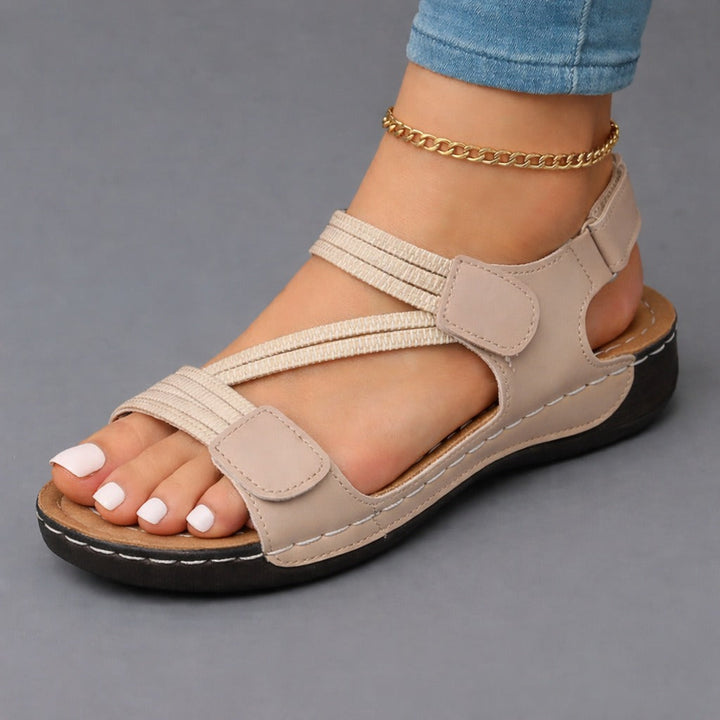 Entspannende Damen Agnes Sommersandalen, leicht und verstellbar für höchsten Gehkomfort.