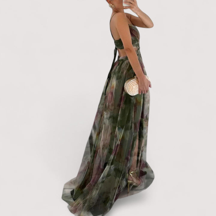 Modernes Damen Abendkleid, mit verdrehtem Oberteil & fließendem Rock, elegant & bequem.