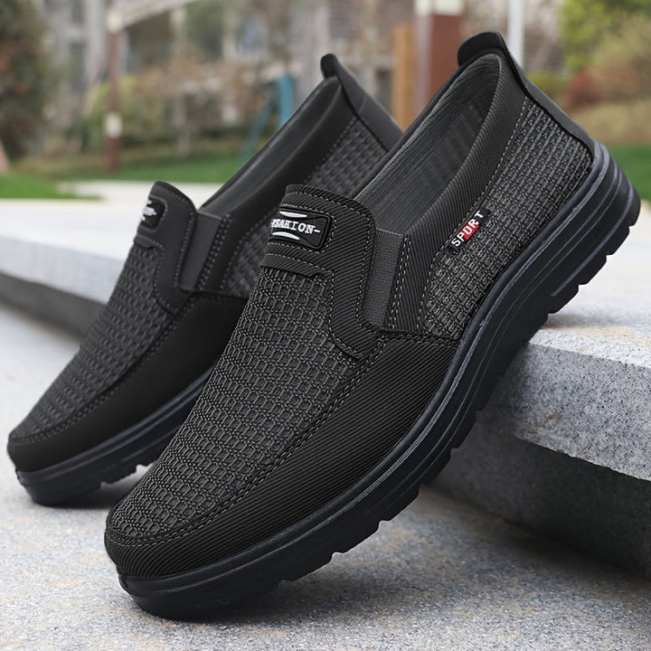 Lässige Herren Slip-On Sneakers, bequeme Alltagsschuhe für Männer. Atmungsaktive und leichte Freizeitschuhe. [[lstfy-media:3]]