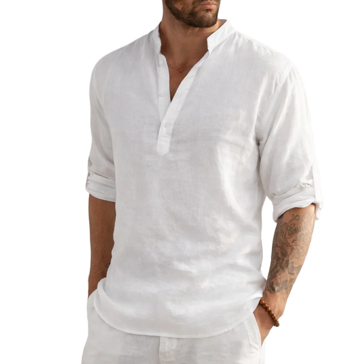 Elegantes Herrenhemd mit Stehkragen und halber Knopfleiste, ideal für Sommer und Business Casual Looks.