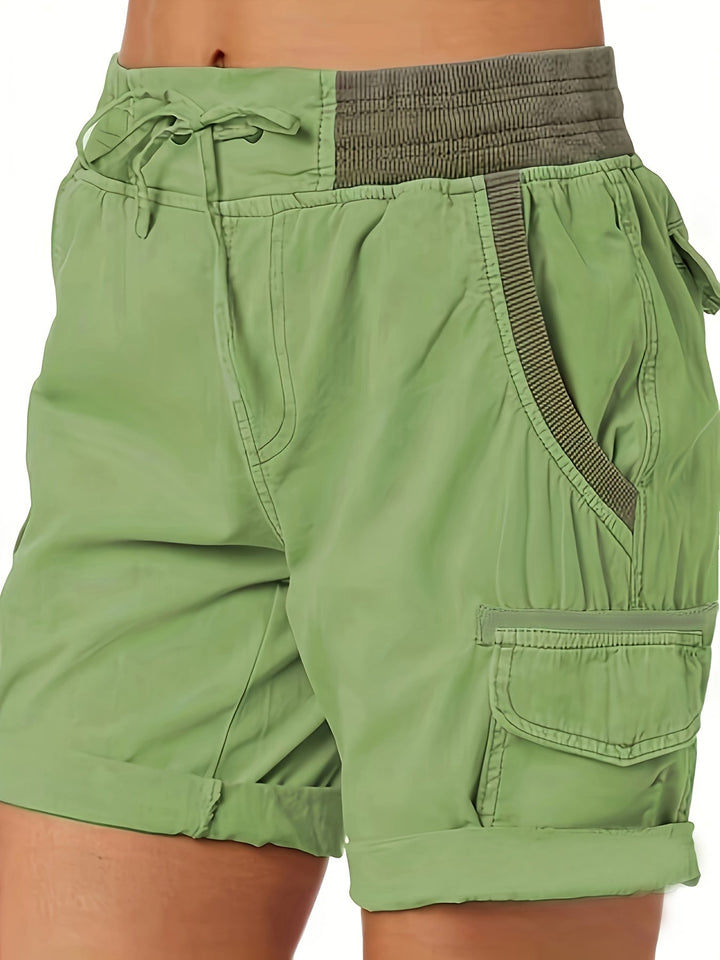 Stylische Damen Shorts, Cargo Design mit Kordelzug und bequemer Passform, perfekt für Sport.