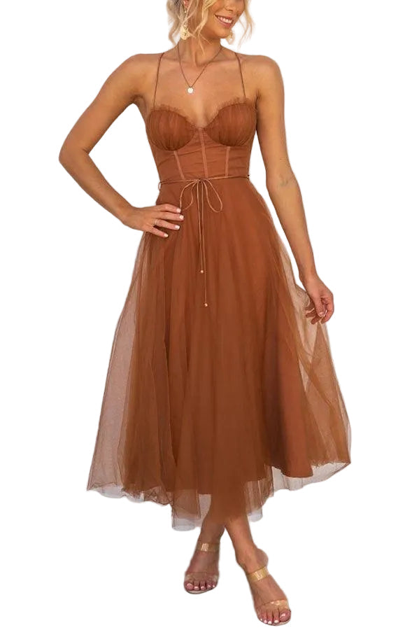 Elegantes Damen Maxikleid ärmellos mit schmalen Trägern, ideal für Sommerpartys.