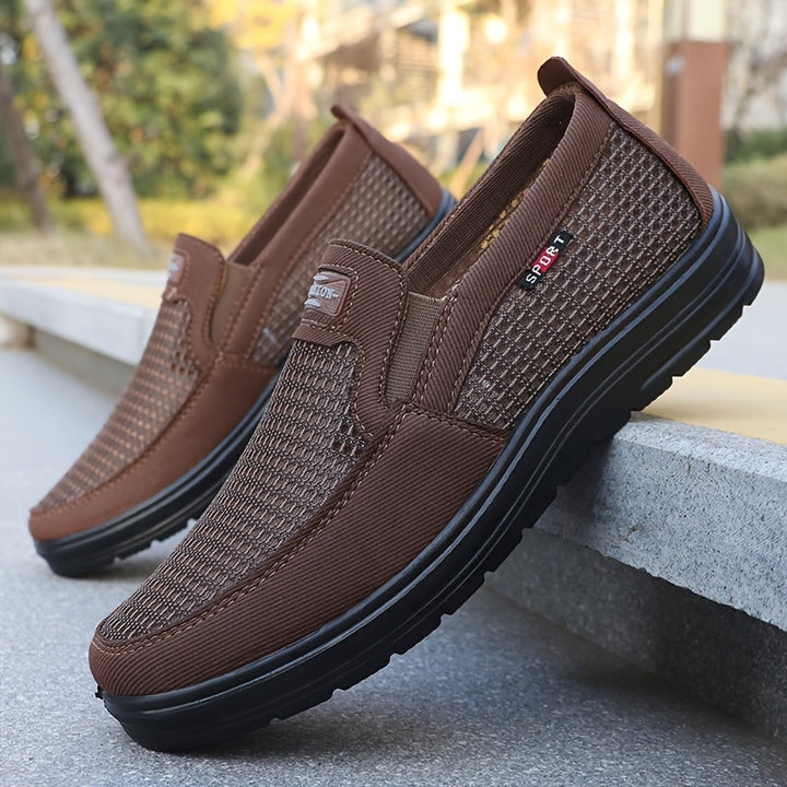 Herren Slip-On Bequemschuhe, atmungsaktiv und leichtgewicht. Perfekte Freizeitschuhe für den täglichen Komfort. [[lstfy-media:4]]