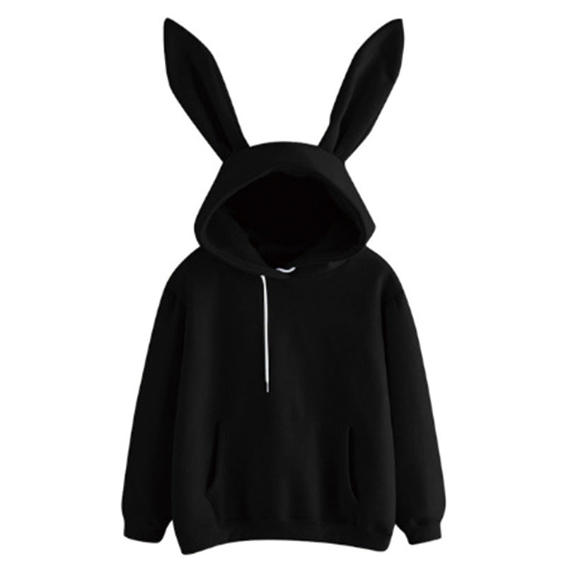 Detailansicht des markanten Prints auf dem gemütlichen Damen Kapuzenpullover, ideal für Streetwear.