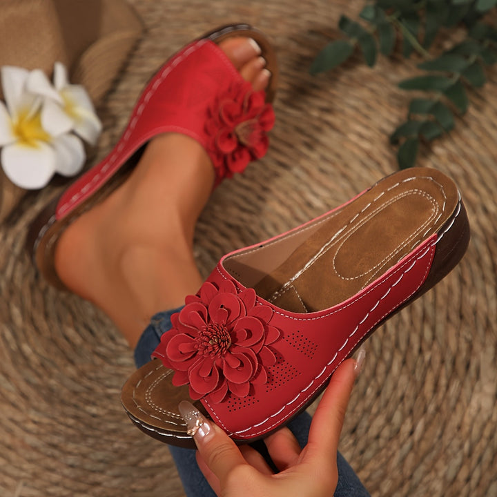 Orthopädische Sandalen Athenia für Damen. Komfortable Slipper, die stilvollen Tragekomfort bieten.