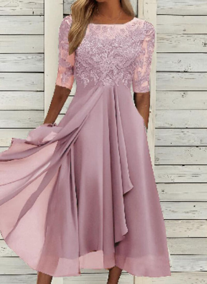 Stilvolles Damen Abendkleid, florale Spitze & feminine Silhouette, perfekt für Gala.