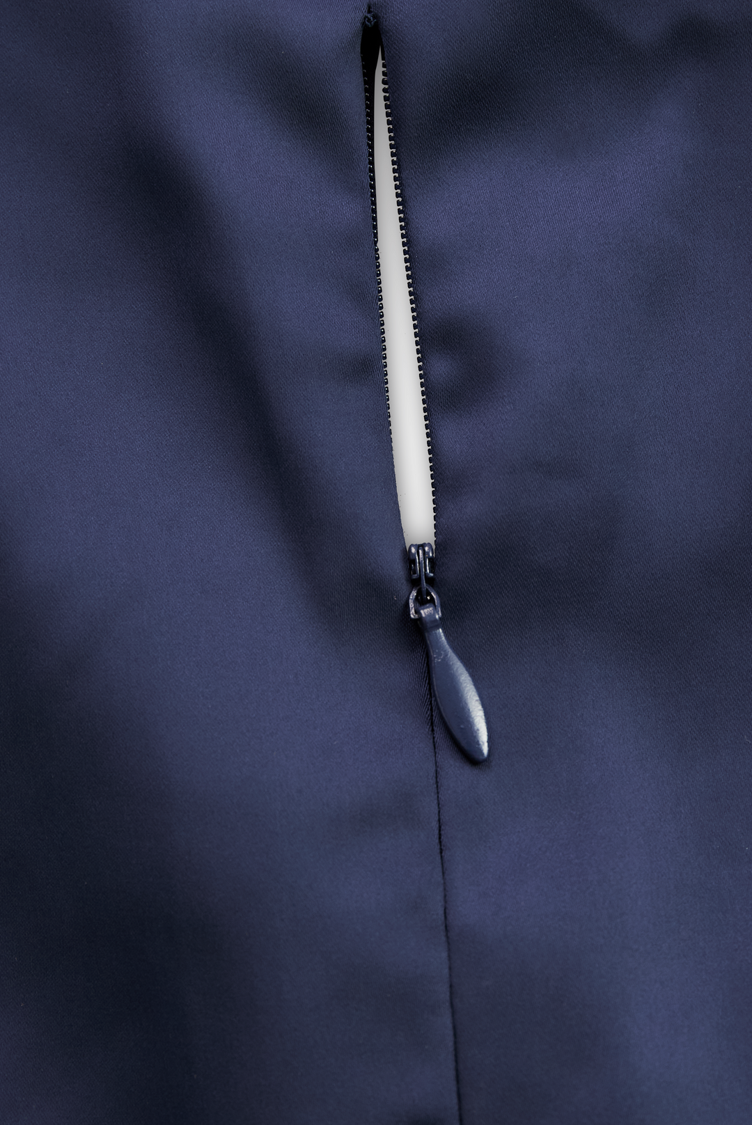 Vielseitiges, komfortables Damen Midikleid in A-Linie mit Schalkragen, 3/4 Ärmeln, für Alltag & Feiern.