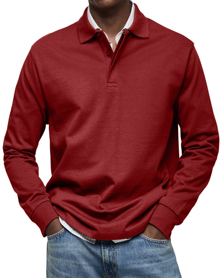 Frontansicht des eleganten Herren Langarm-Poloshirts, zeigt den modernen Schnitt und das zeitlose Design.