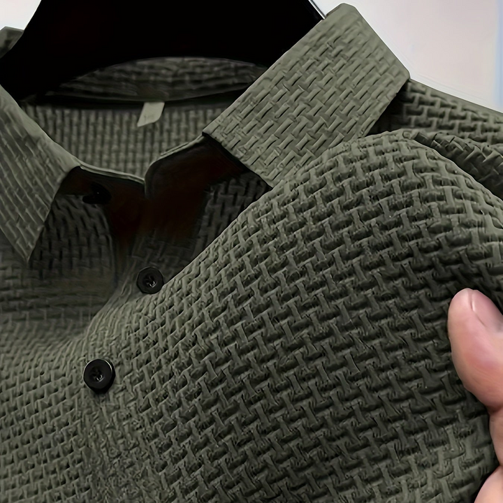 Alltagstaugliches Herren-Poloshirt, bequem und elegant, ideal für Frühling und Sommer.