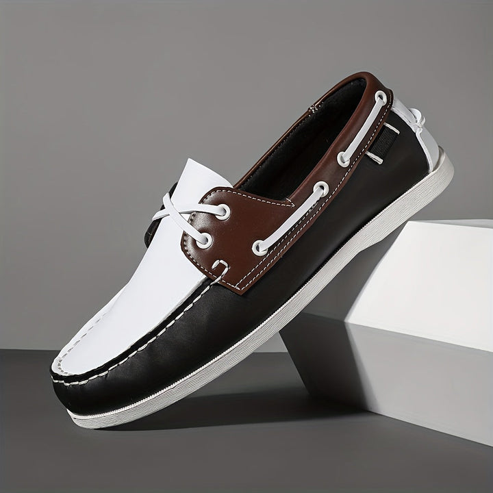 Lässige Herren Bootschuhe Thijs, ideal für entspannte Tage am See oder in der Stadt.
