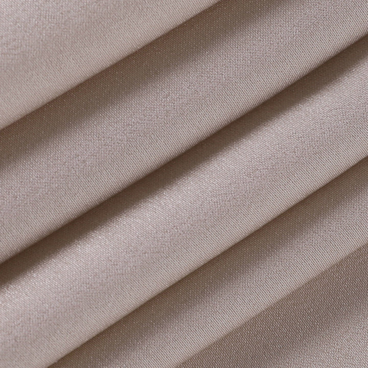 Elegantes Spaghettiträger Midikleid Elara, figurbetont & stilvoll, ideal für gehobene Anlässe.