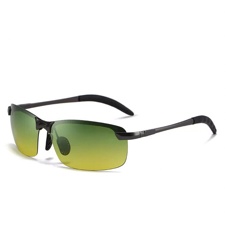 Blendfreie UV-Schutz Polarisationsbrille, selbsttönend für optimale Sicht bei Tag & Nacht.