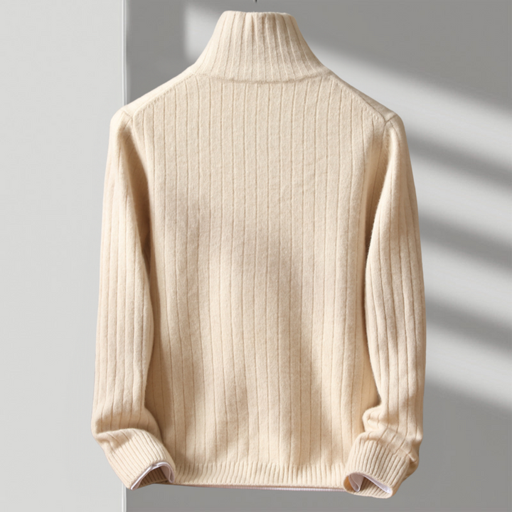Herren Strickjacke mit Reißverschluss für entspannte Tage, bequeme Freizeitmode, zeitloser Stil.