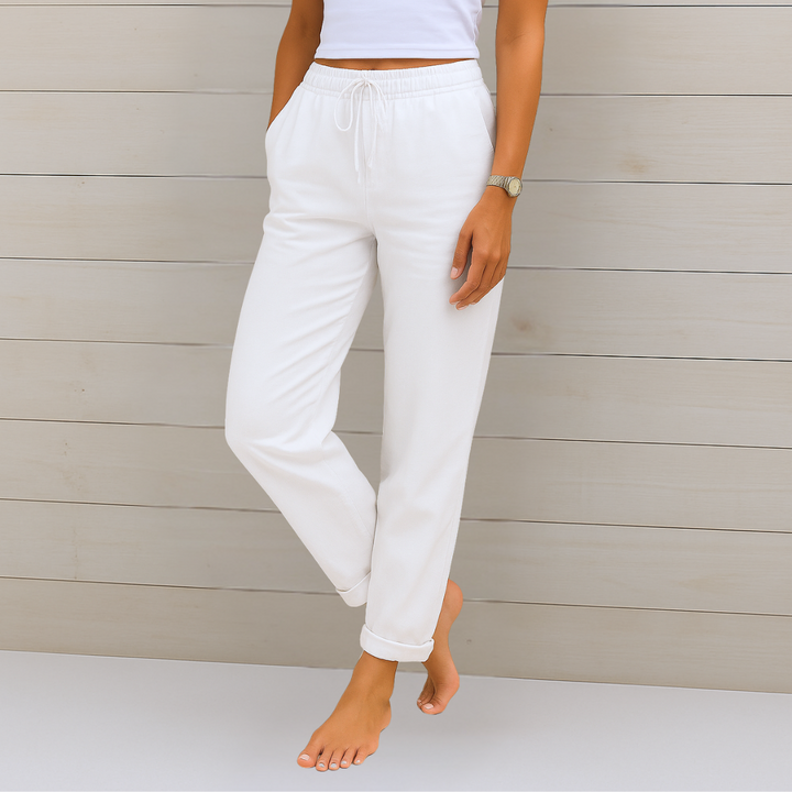Vielseitige Damen Stretchhose im Relaxed Fit, perfekt für entspannte Freizeitlooks und Reisen.