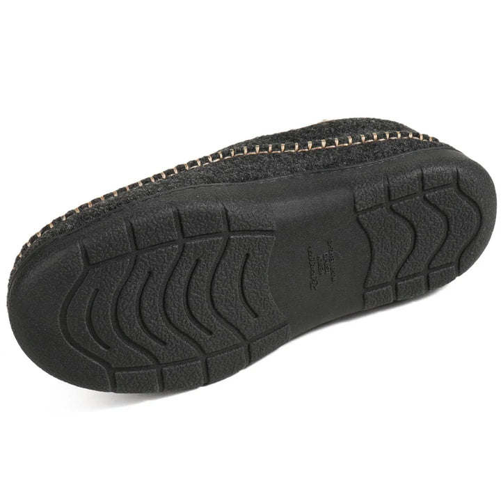 Von oben gesehen: Bequeme Herren Slip-On Loafer, warm gefüttert für den Winter. Rutschfeste Alltagsschuhe.