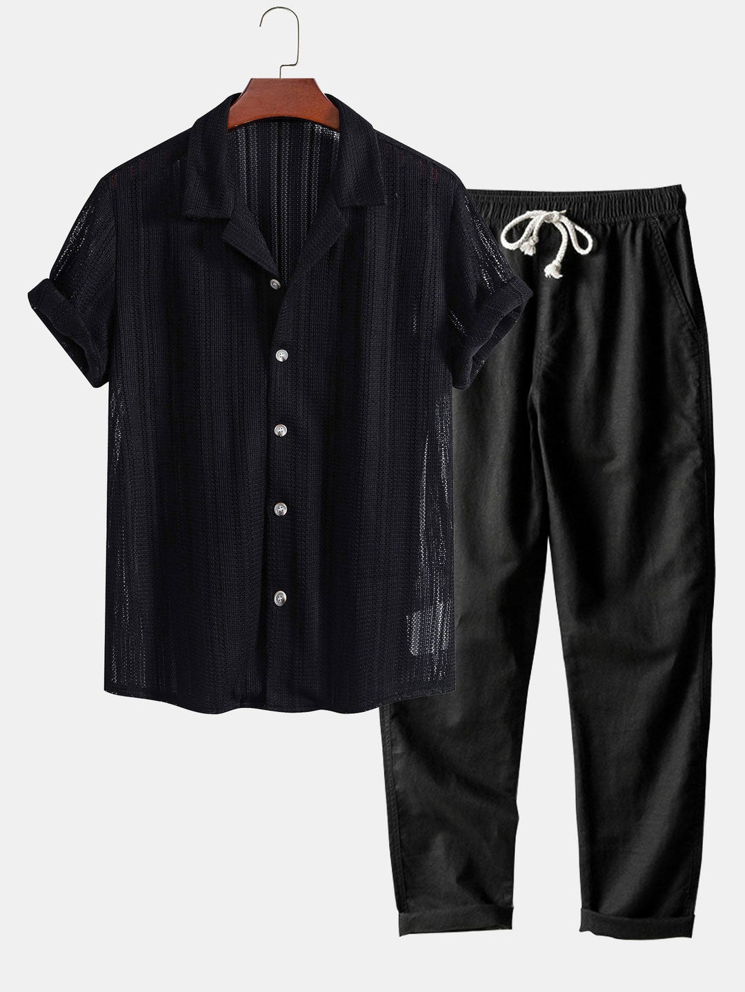 Elegantes Herren Sommer Set: modisches Hemd & passende Hose für stilvolle Freizeit.