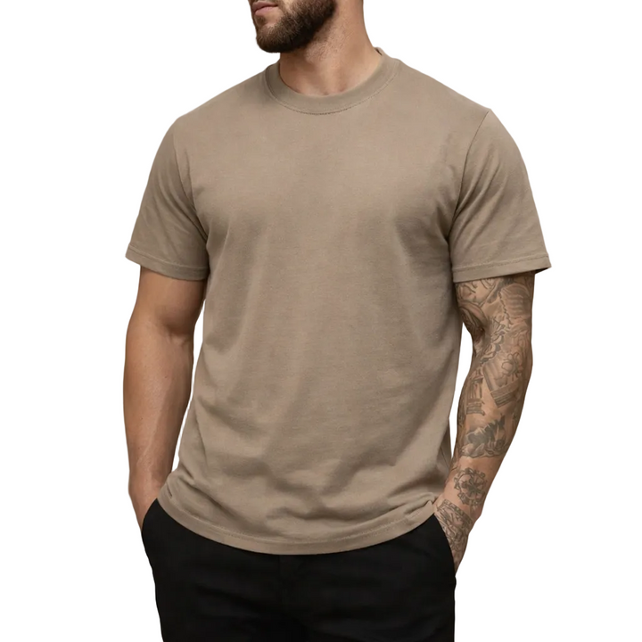 Alltagstaugliches Herren Kurzarm Shirt, slim fit, aus weicher Baumwolle, ideal für sommerliche Casual Outfits.