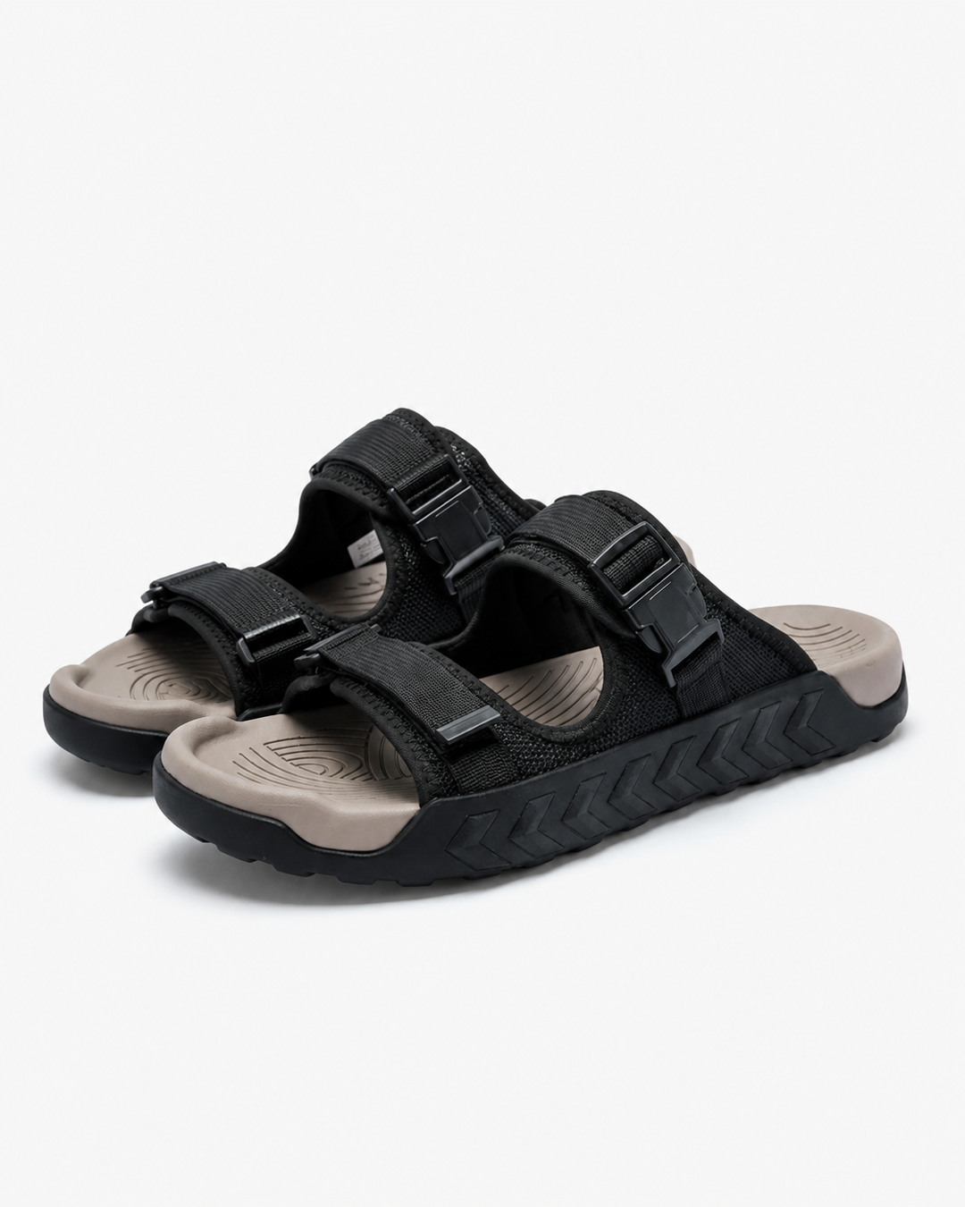 Bequeme Herren Outdoor Sandalen mit dicker Sohle, atmungsaktiv für Wanderungen & Freizeit.