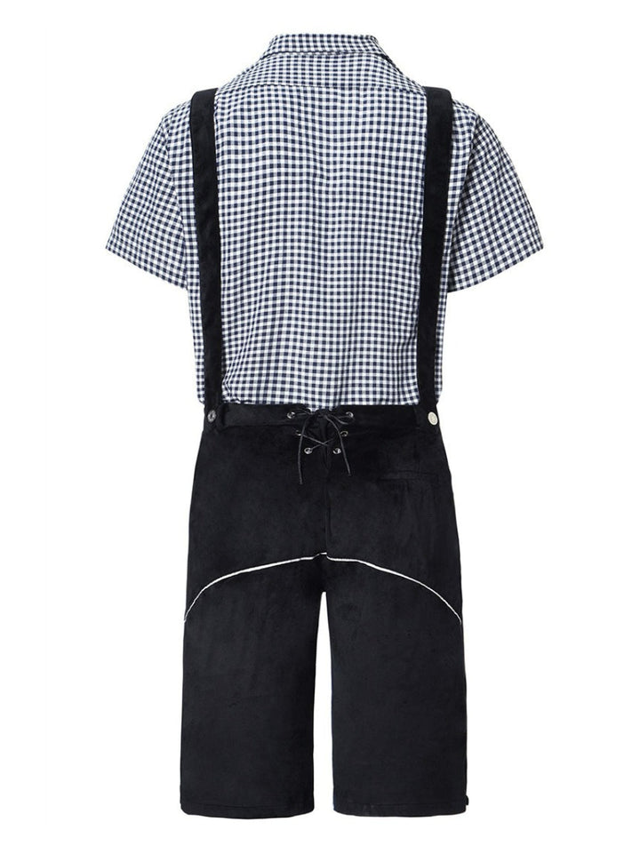 Detailaufnahme des Herren Trachten-Outfits: Stickereien auf Lederhose & Knöpfe am Trachtenhemd.