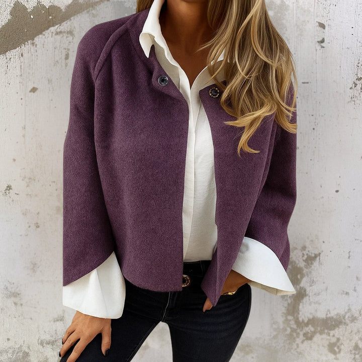 Bequeme, elegante Damen Kurzjacke, tailliert geschnitten, Knopfverschluss, für Komfort & Stil im Alltag.
