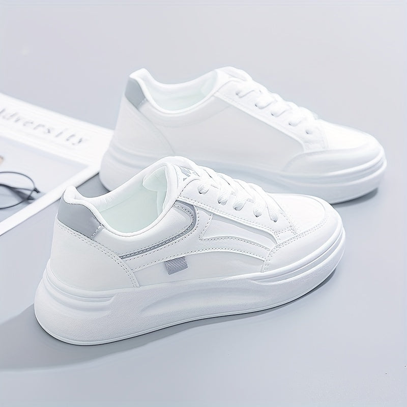 Innovative Damen Sneaker. Leichte Freizeitschuhe mit überragendem Komfort für den aktiven Alltag jeder Frau.