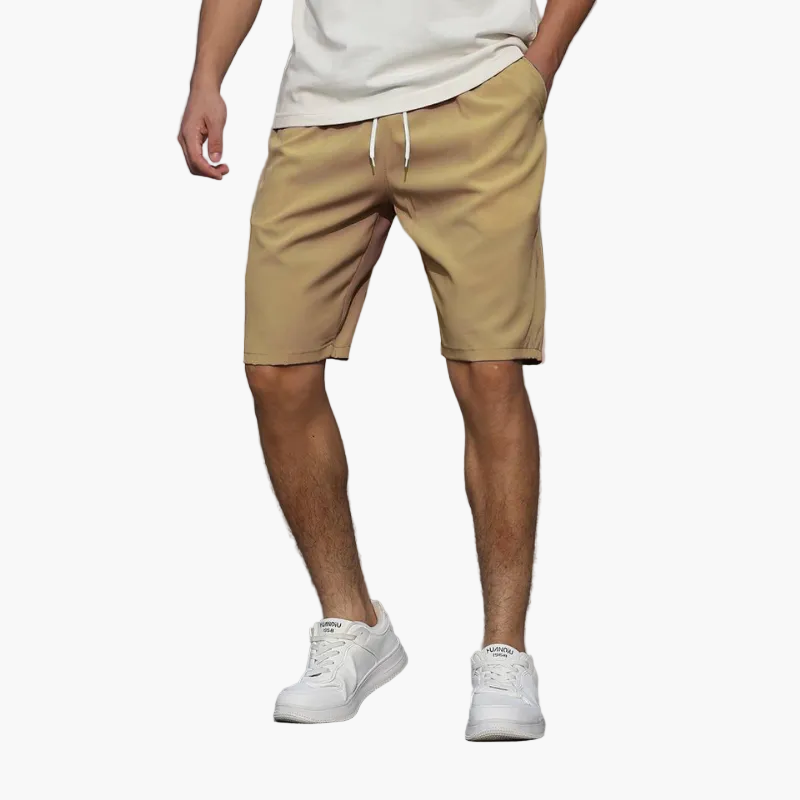 Leichte Herren Sommerhose in Hellblau, Bermuda-Stil mit Kordelzug. Ideale Freizeithose.