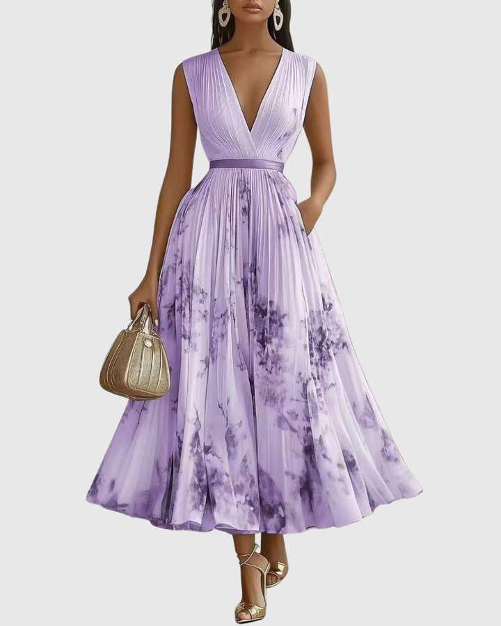 Elegantes plissiertes Maxikleid für Damen mit floralem Design, V-Ausschnitt und Langarm.