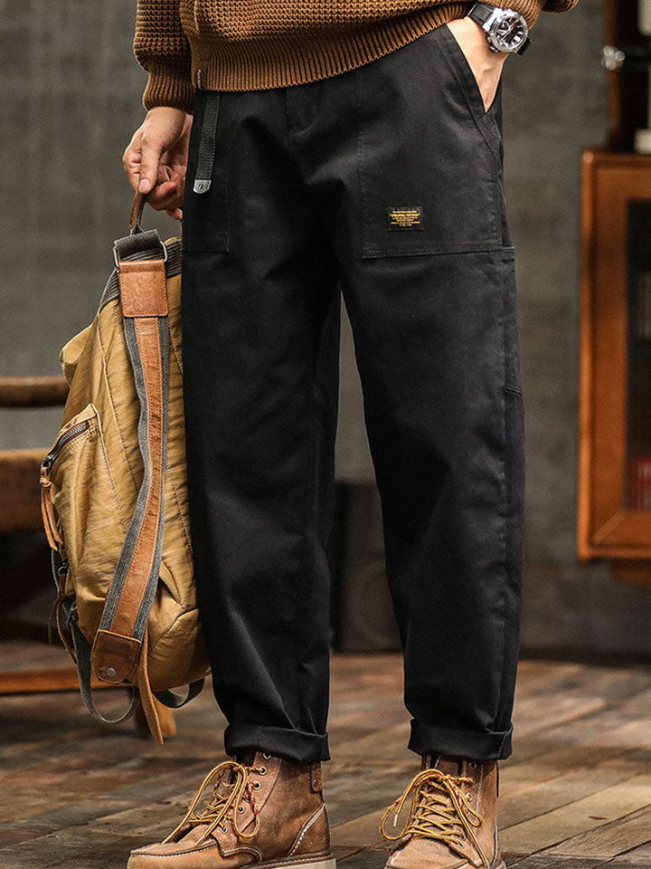 Klassische Herren Chino Darren: Robuste & bequeme Freizeithose, ideal für modernen Herren-Outfit.