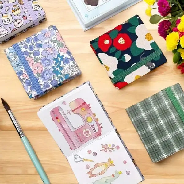 Tragbarer Malkasten mit 24 Aquarellfarben. Für Malerei, Basteln & kreative Entfaltung überall.
