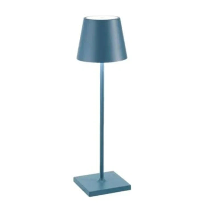 Innovative kabellose LED-Tischlampe mit intuitiver Touch-Steuerung für 3 Helligkeitsstufen und energieeffizient.