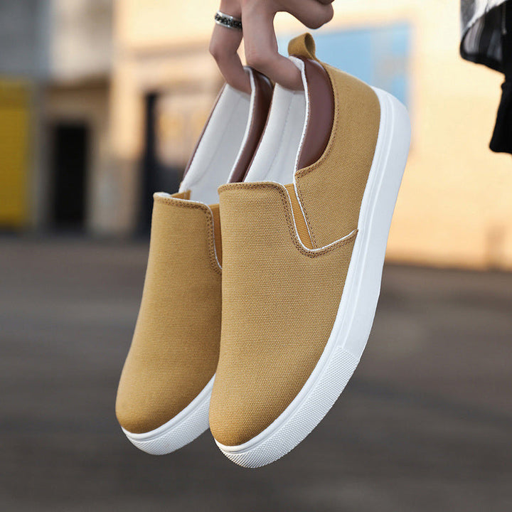 Lennard Slip-On Canvas-Schuhe: Moderne Herrenmode, bequeme Freizeitschuhe & Sneaker-Alternative.