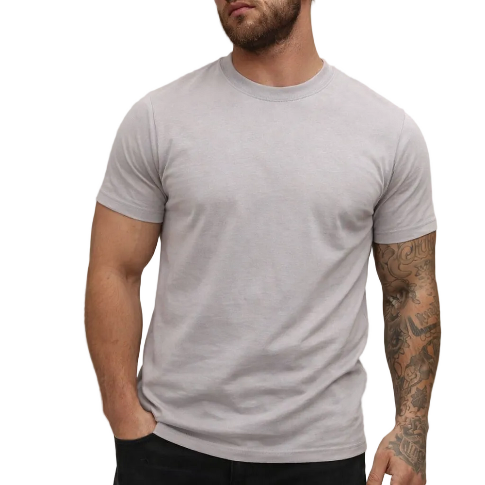 Modisches Herren Slim Fit T-Shirt mit Rundhals, Kurzarm, ideal für Freizeit & Alltag, vielseitig kombinierbar.