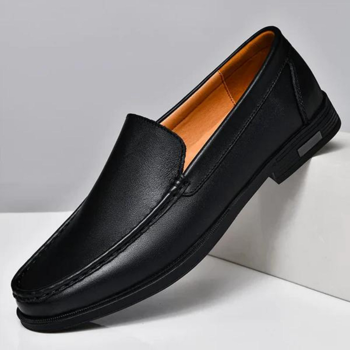Vielseitige braune Emilio Leder Loafer für Herren, italienischer Stil, ideal für formelle & lässige Looks.
